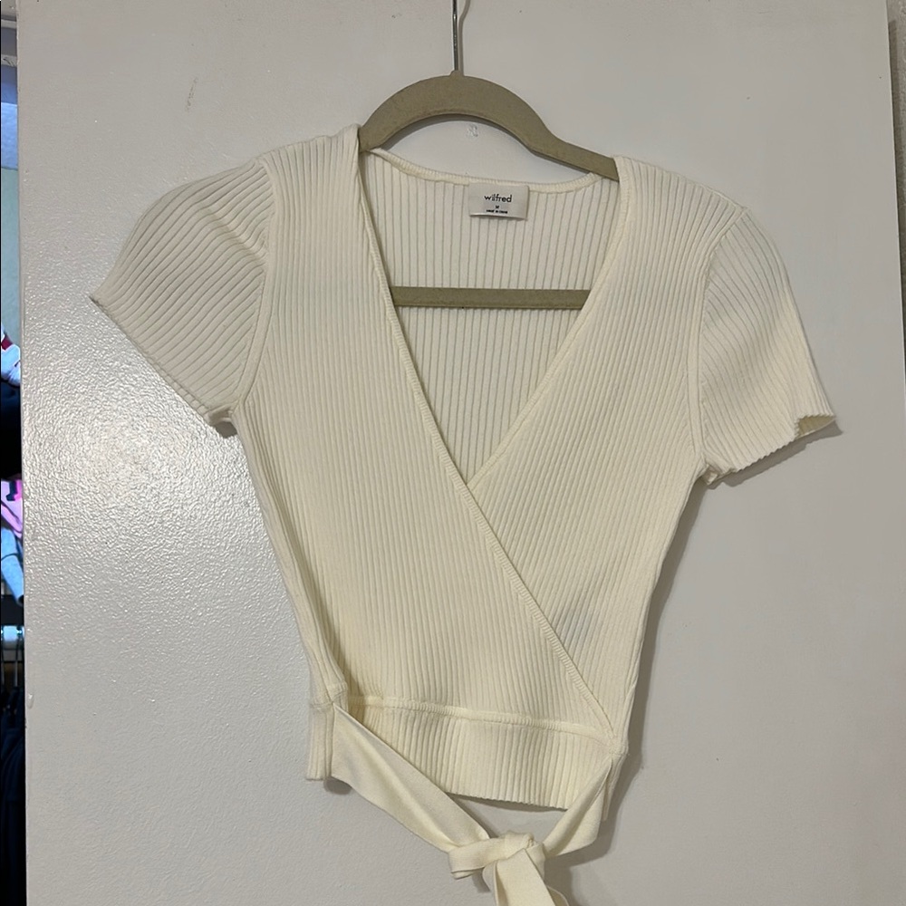 Aritzia Cream short Sleeve Wrap crop top